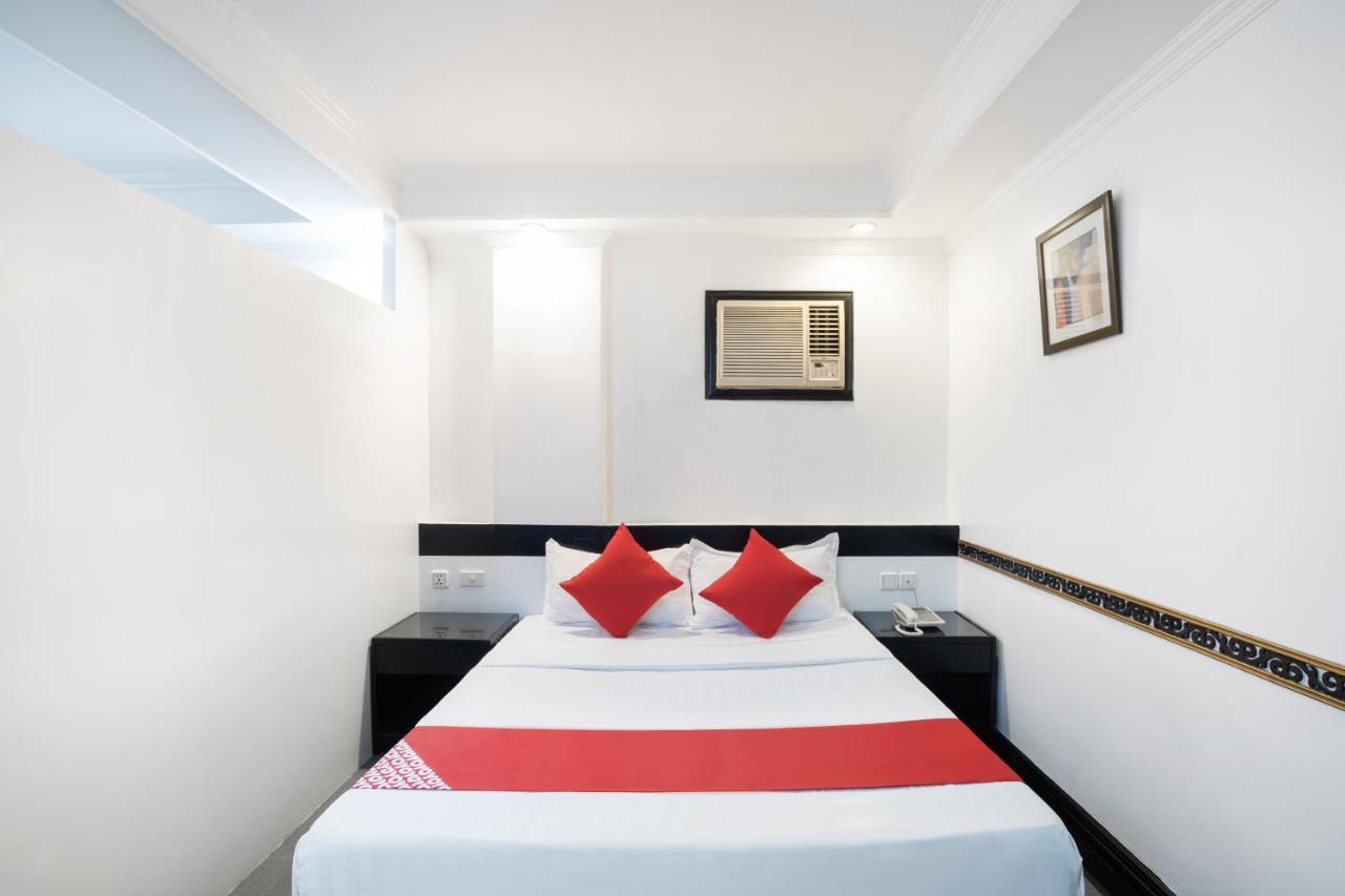 Oyo 138 White Palace Hotel Manila Zewnętrze zdjęcie